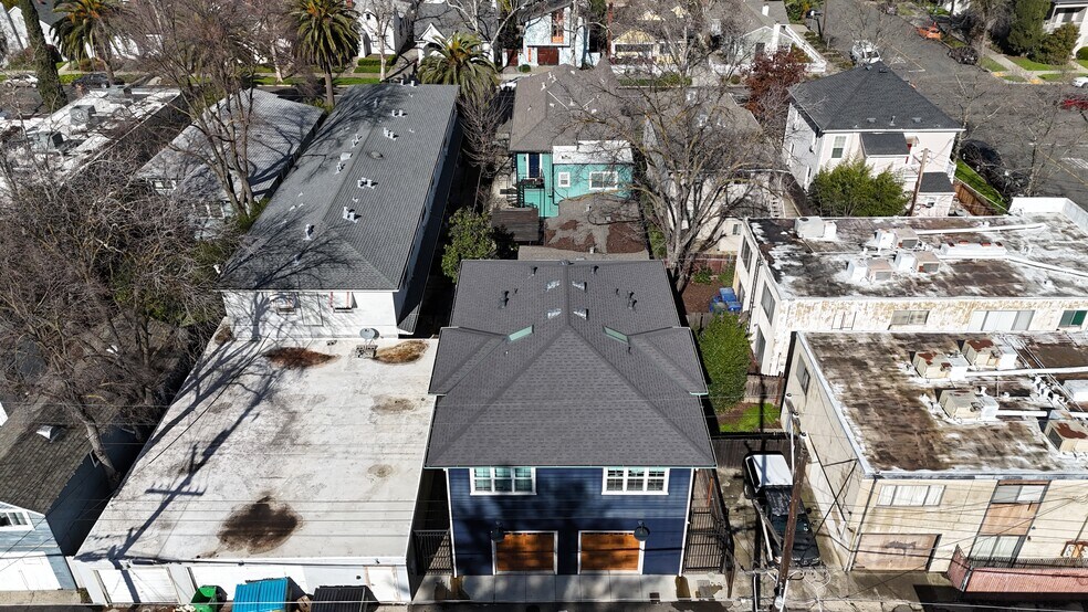 More Photos Of 2620 T St, Sacramento Storefront Retail Residential For Sale