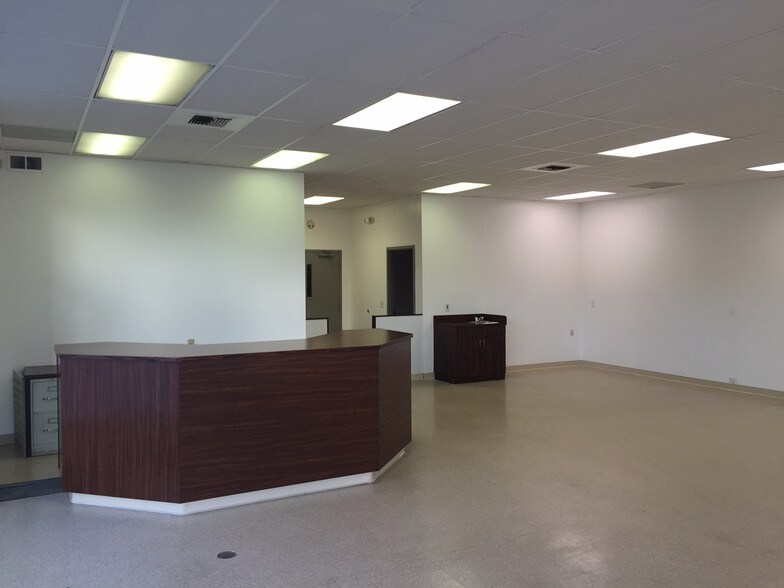 More Photos Of 16400 Brooks Loop, Eagle River Warehouse For Sale