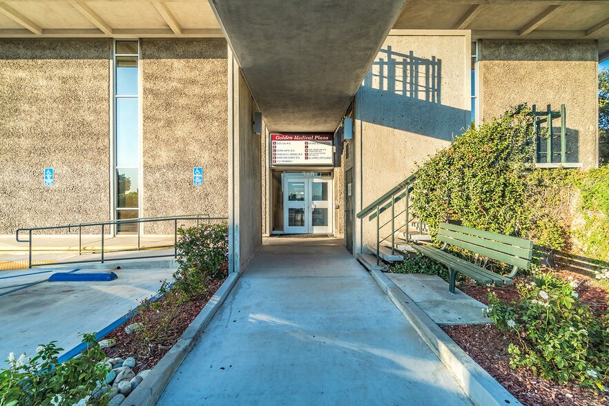 More Photos Of 360 E 7th St, Upland Medical For Lease