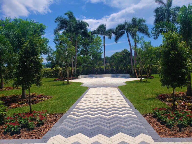 More Photos Of 7777 Glades Rd, Boca Raton Office For Lease