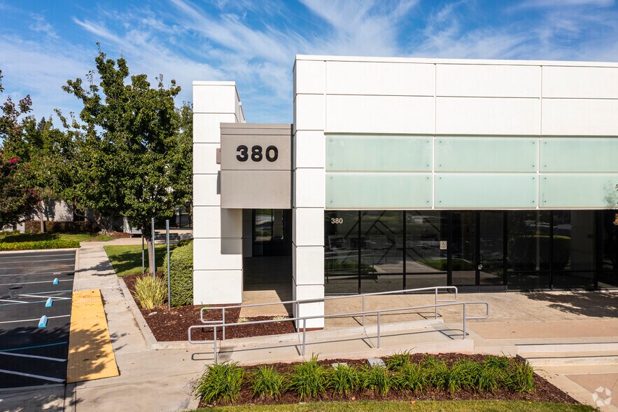More Photos Of 380 N Bernardo Ave, Mountain View Research And Development For Lease