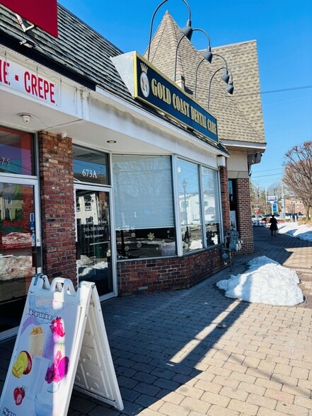 Primary Photo Of 673 Glen Cove Ave, Glen Head Storefront For Lease