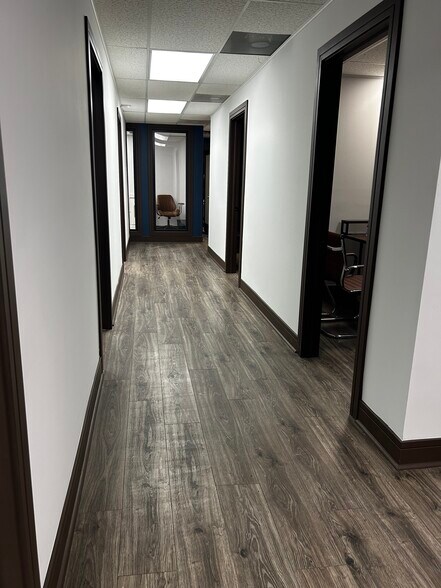 More Photos Of 4042-4044 N Elston Ave, Chicago Storefront Retail Office For Lease