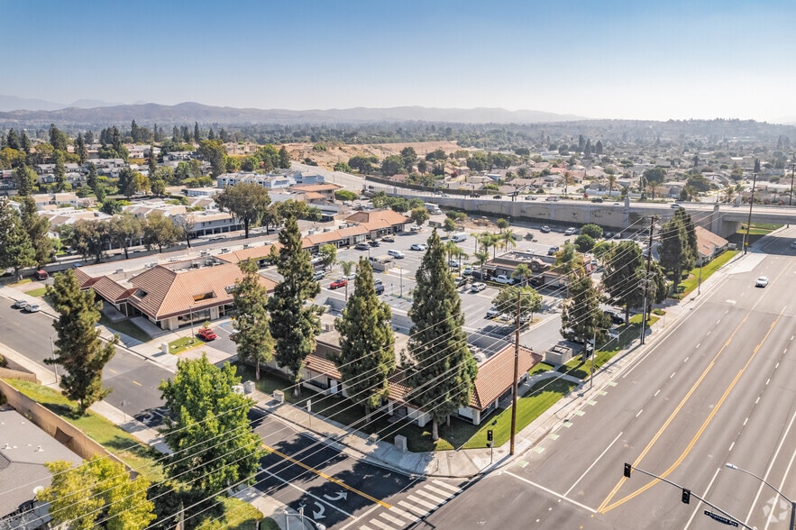 More Photos Of 2001-2099 E Orangethorpe Ave, Placentia Unknown For Lease