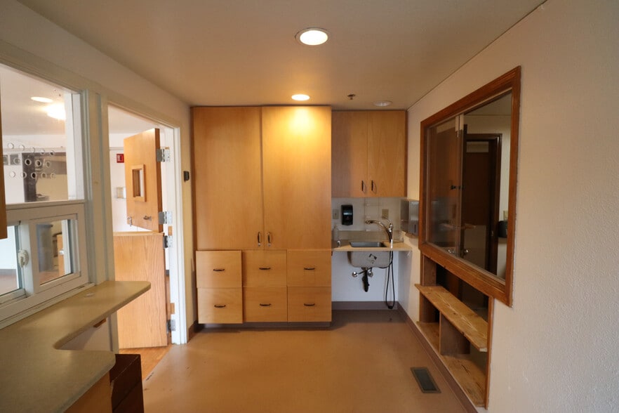 More Photos Of 3692 Hickory Ave, Eugene Assisted Living For Sale