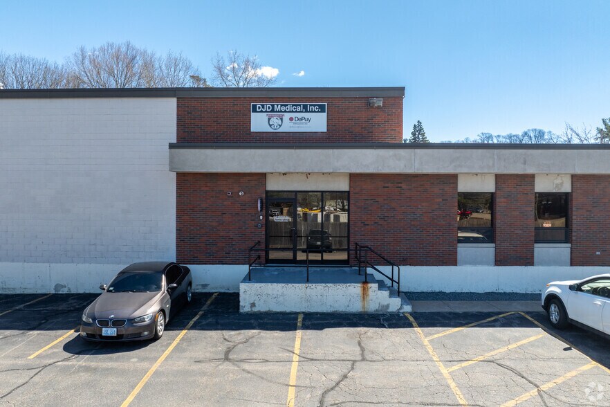 More Photos Of 90 Hudson Rd, Canton Industrial For Lease