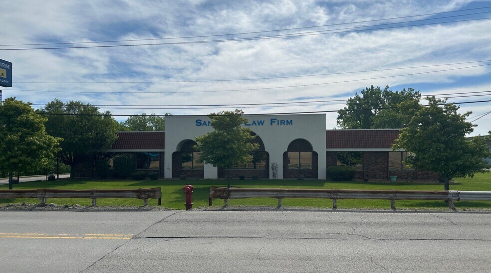 More Photos Of 16475 Van Dam Rd, South Holland Flex For Sale