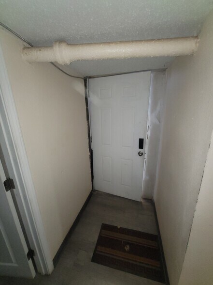 More Photos Of 1458 W 32nd St, Indianapolis Apartments For Sale