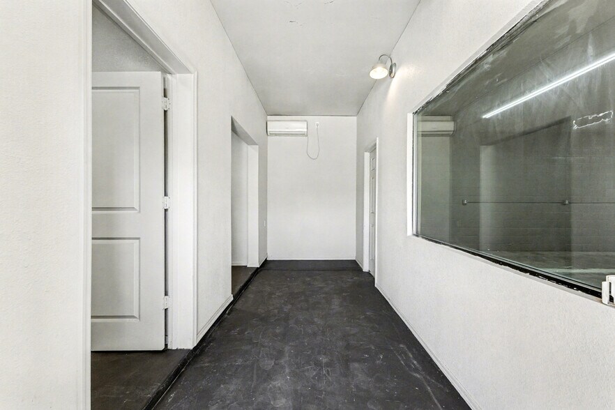 More Photos Of 1417-1421 E Washington St, Phoenix Warehouse For Lease