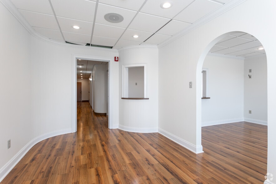 More Photos Of 922 E Jefferson St, Americus Medical For Lease