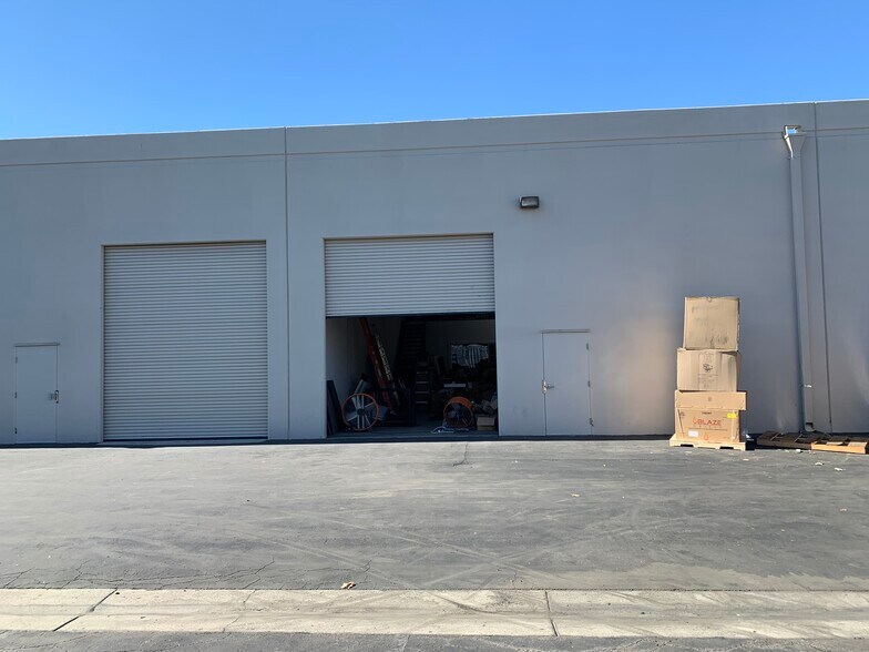 More Photos Of 12600 Westminster Ave, Garden Grove Warehouse For Sale
