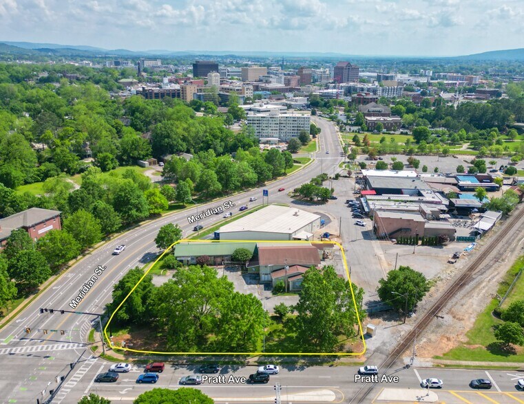 More Photos Of 628 Meridian St N, Huntsville Freestanding For Sale