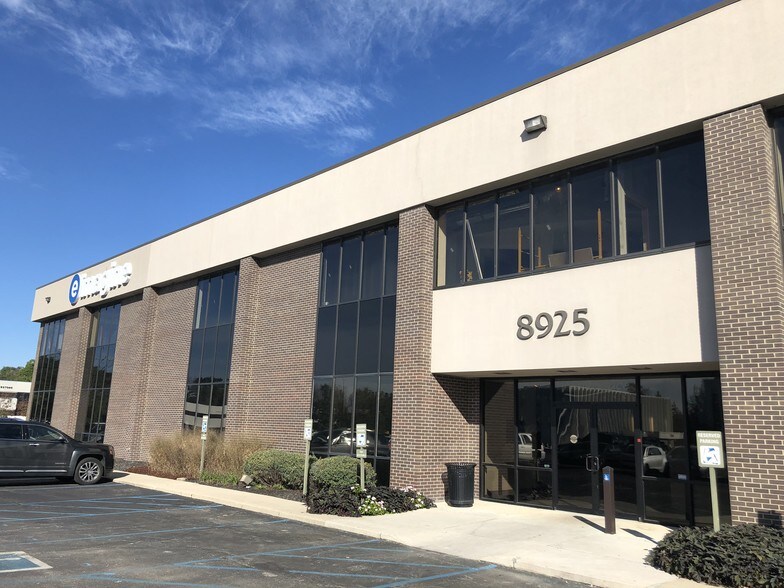 More Photos Of 8925 N Meridian St, Indianapolis Office For Lease