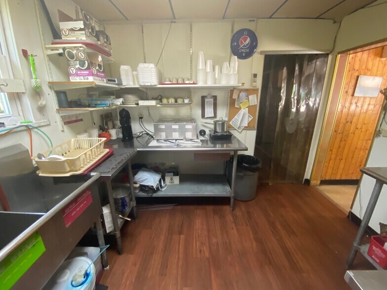 More Photos Of 122 E Poplar St, Nanticoke Restaurant For Sale