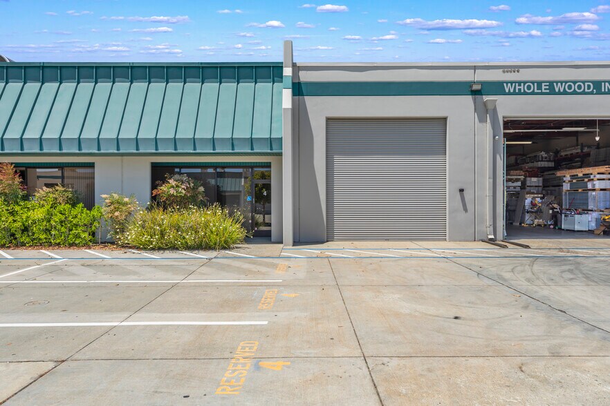 More Photos Of 1100 Industrial Rd, San Carlos Research And Development For Sale
