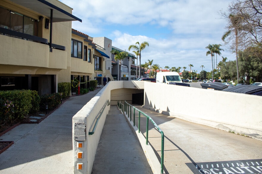 More Photos Of 1300-1330 Orange Ave, Coronado General Retail For Lease