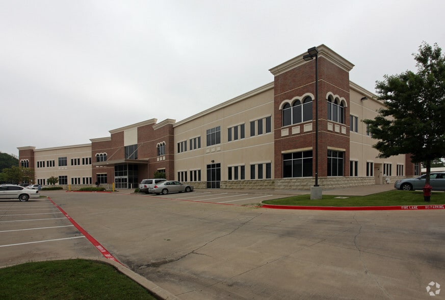 More Photos Of 1305 W Jefferson St, Waxahachie Medical For Lease