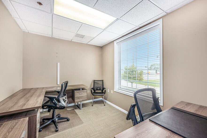 More Photos Of 47800 Gratiot Ave, Chesterfield Medical For Lease