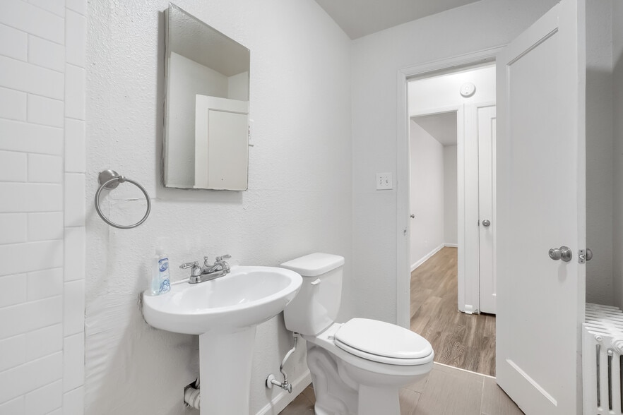 More Photos Of 493-495 Fulton St, Aurora Apartments For Sale