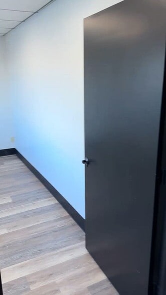 Primary Photo Of 400-404 N Lynn Riggs Blvd, Claremore Storefront Retail Office For Lease