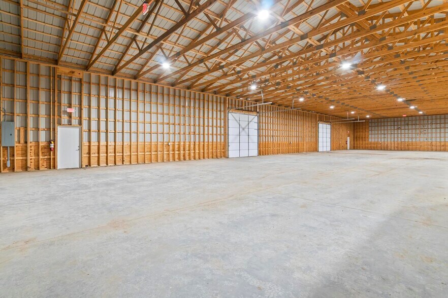 More Photos Of 9705 Hayden Dr, Mascoutah Warehouse For Sale