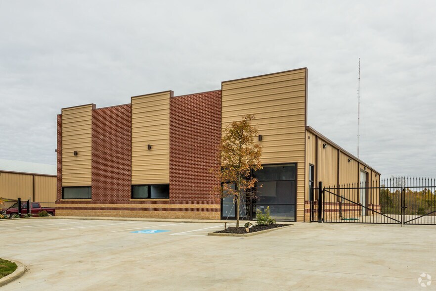 Primary Photo Of 8750 Mwc Rd, Olive Branch Warehouse For Lease
