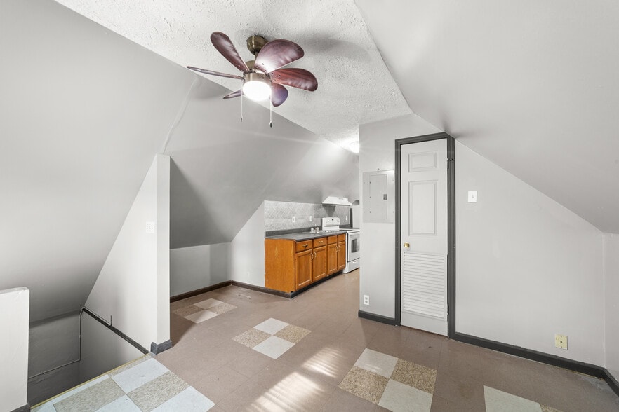 More Photos Of 3334 W 82nd St, Cleveland Apartments For Sale