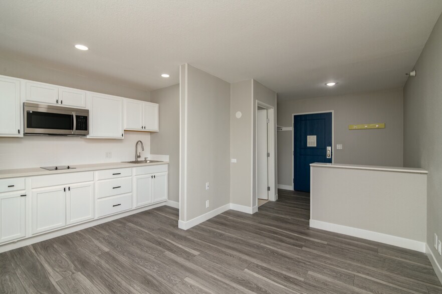 More Photos Of 3211 S 79th East Ave, Tulsa Apartments For Sale