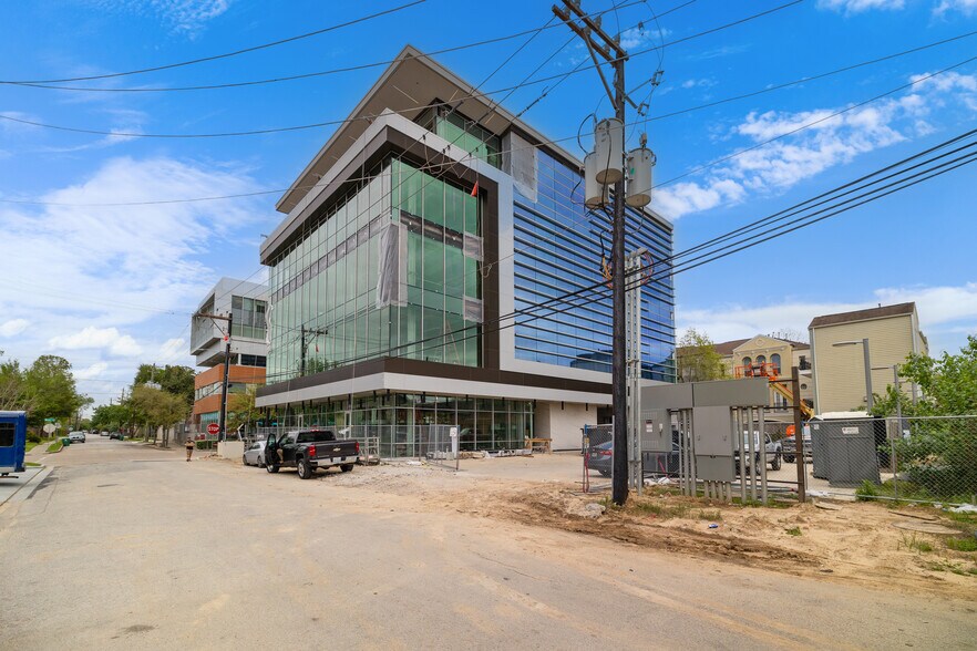 More Photos Of 1801 Binz St, Houston Unknown For Lease