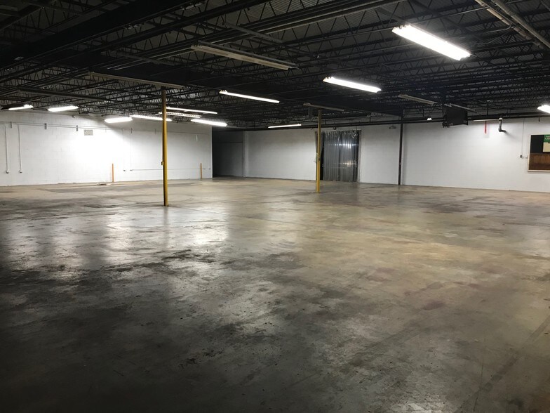More Photos Of 215 Williamson Ave, Opelika Manufacturing For Lease