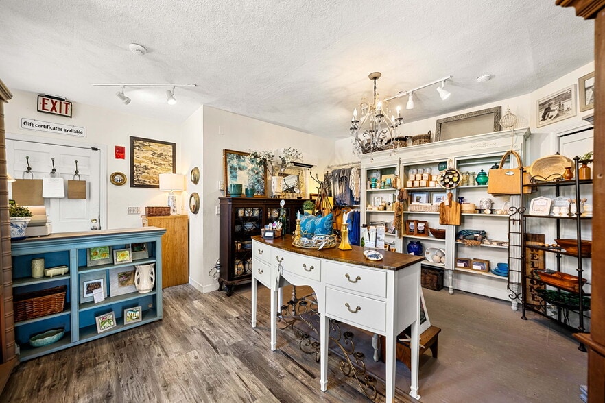 More Photos Of 30-32 Water Street #2, Newburyport General Retail For Sale