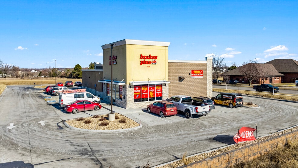 1850 Blairs Ferry Rd NE, Cedar Rapids, IA 52402 - Retail Cityfeet.com