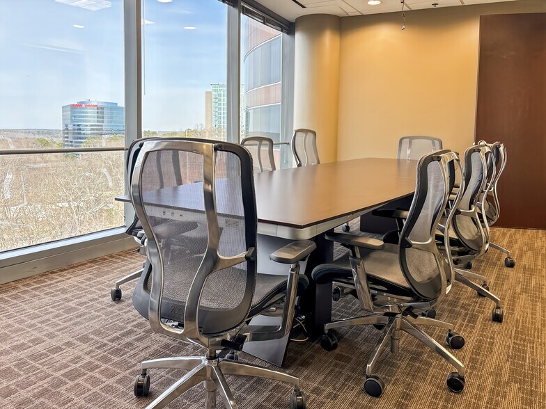 More Photos Of 1000 Parkwood Cir SE, Atlanta Coworking Space