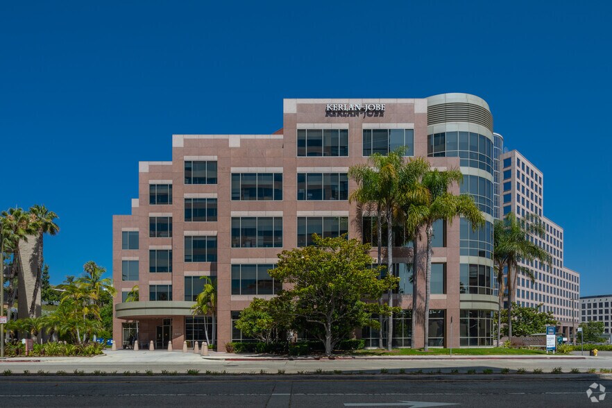 More Photos Of 6801 Park Terrace Dr, Los Angeles Medical For Lease