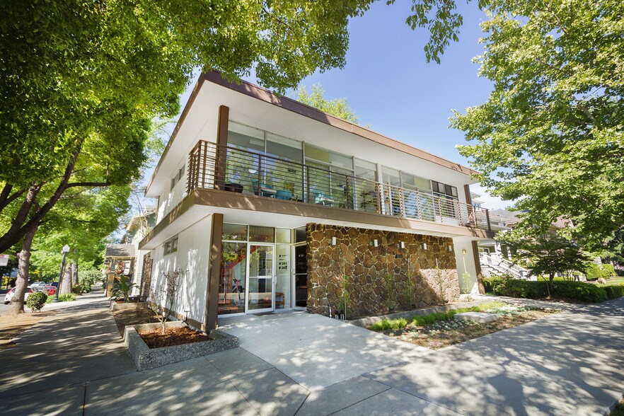 Primary Photo Of 2501 Capitol Ave, Sacramento Medical For Lease