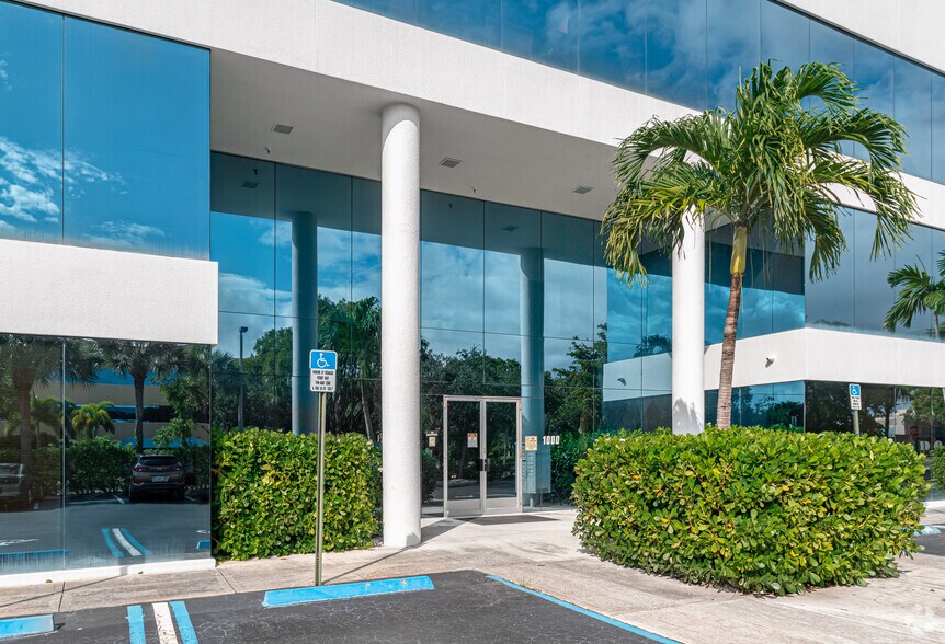 More Photos Of 1000 NW 65th St, Fort Lauderdale Office For Lease
