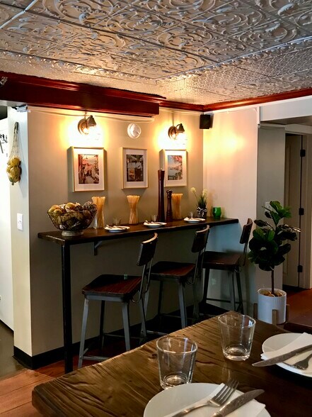 More Photos Of 288 Lark St, Albany Restaurant For Sale