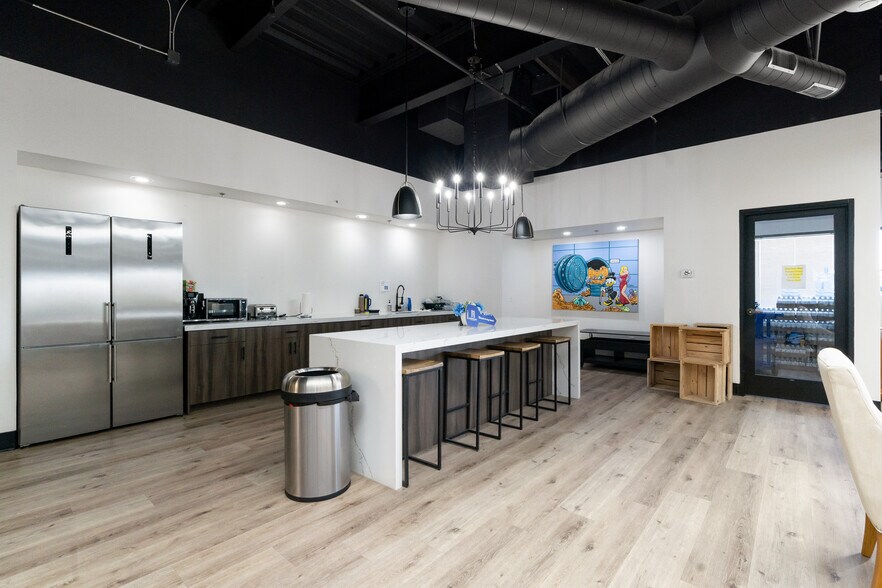 More Photos Of 4300 W Tropicana Ave, Las Vegas Coworking Space