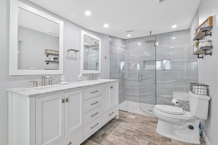 More Photos Of 4240 Ellis Rd, Fort Myers Apartments For Sale