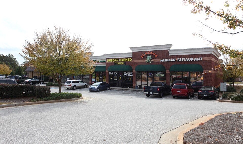 More Photos Of 543-593 Jonesboro Rd, McDonough Unknown For Lease