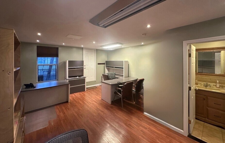 More Photos Of 5413 5th Ave, Brooklyn Medical For Lease