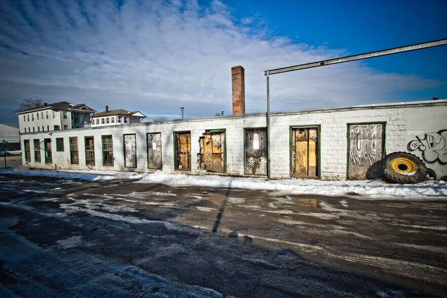 More Photos Of 129 Dewey St, Worcester Manufacturing For Lease