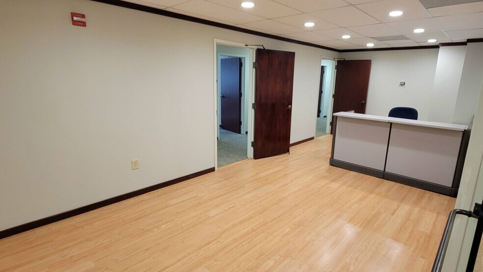 More Photos Of 580 S High St, Columbus Office For Lease