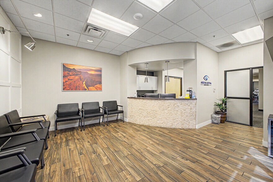 More Photos Of 6262 E Broadway Rd, Mesa Medical For Lease