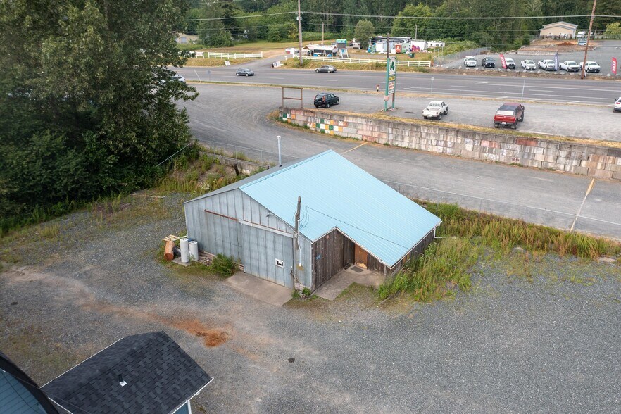 More Photos Of 120 W Smith Rd, Bellingham Service For Sale