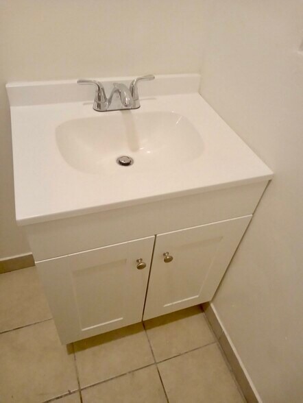 More Photos Of 8930 S Vermont Ave, Los Angeles Daycare Center For Sale