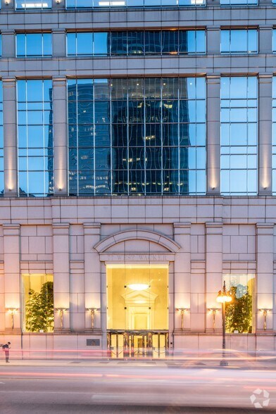More Photos Of 77 W Wacker Dr, Chicago Office For Lease