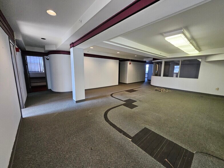 More Photos Of 1600 Lehigh Pky E, Allentown Multifamily For Sale