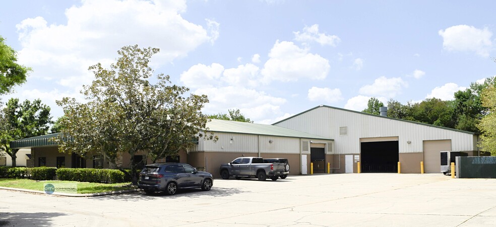 Primary Photo Of 1050 Central Park Dr, Sanford Warehouse For Sale