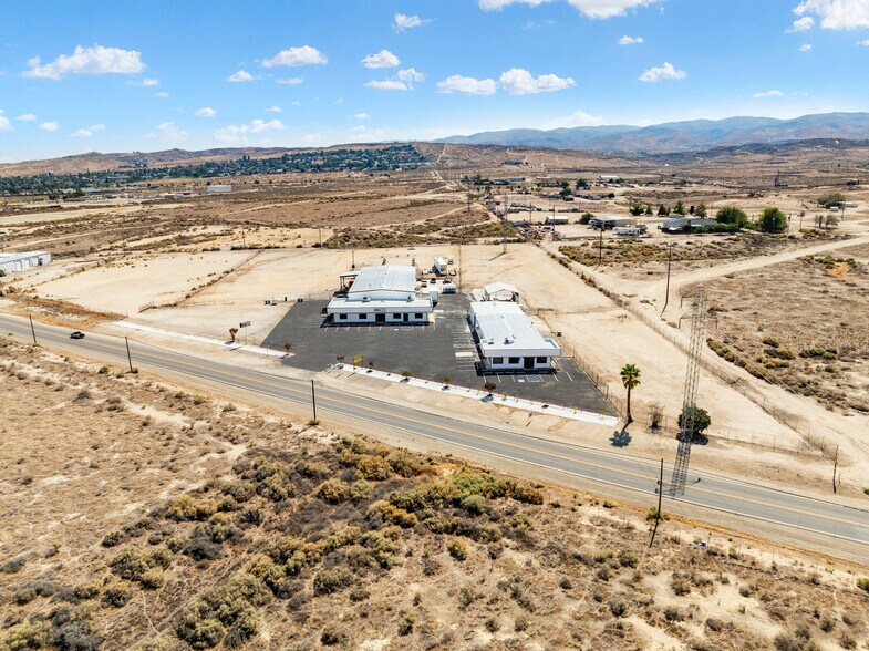 More Photos Of 1589 Kern St, Taft Warehouse For Sale